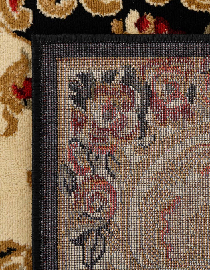 Detail image of 5' 3 x 8' Chateau Rug