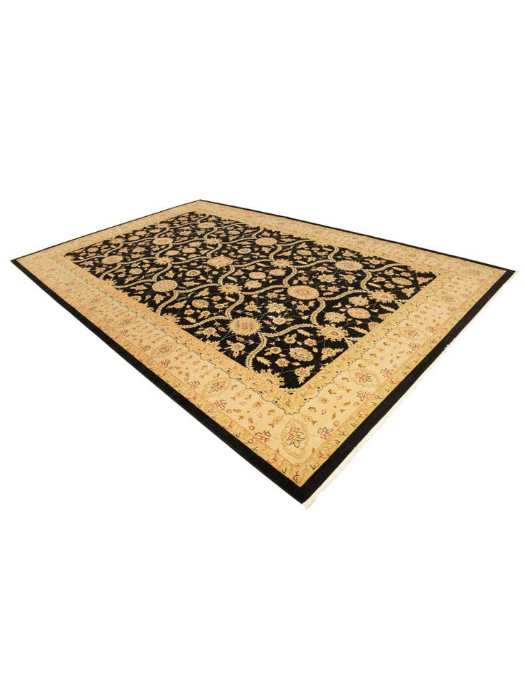 Detail image of 10' 8 x 16' 5 Chelsea Rug