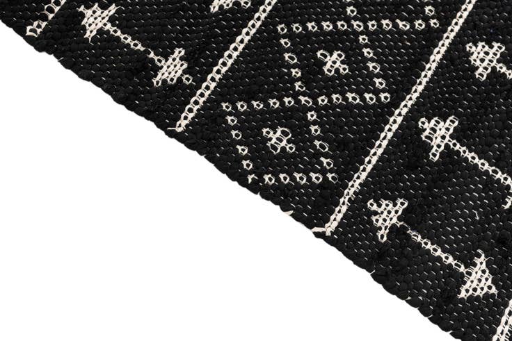 Detail image of 3' 1 x 5' 6 Hand Woven Chindi Cotton Rug