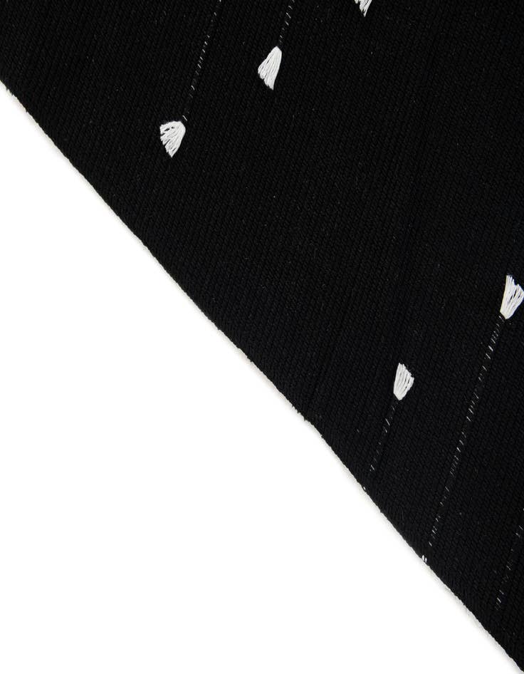 Detail image of 5' x 6' 10 Hand Woven Chindi Cotton Rug