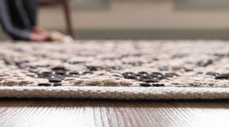 Detail image of 2' x 3' 1 Hand Woven Chindi Jute Rug