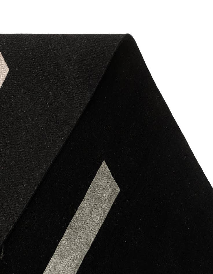 Detail image of 5' 7 x 7' 10 Cosmo Rug