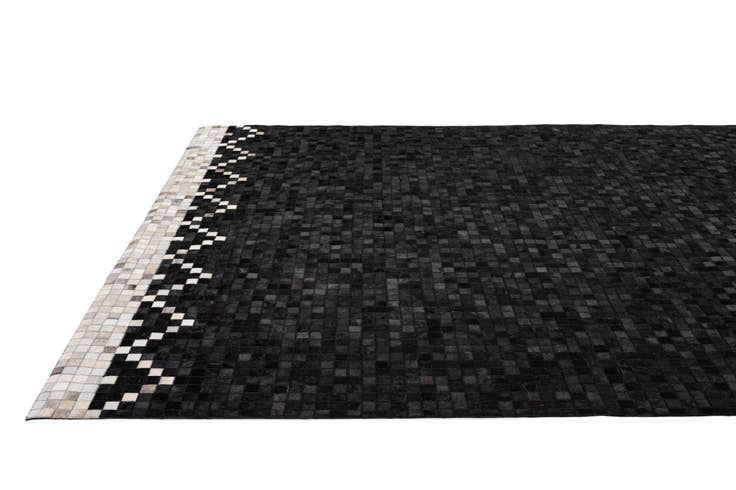 Detail image of 8' x 10' Cowhide - Patchwork Rug