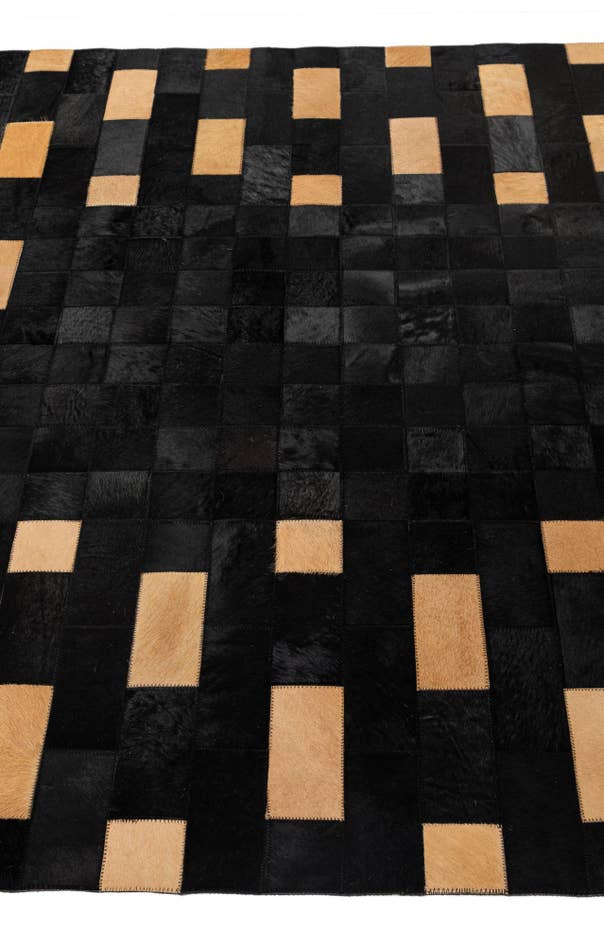 Detail image of 5' 1 x 7' 11 Cowhide - Patchwork Rug