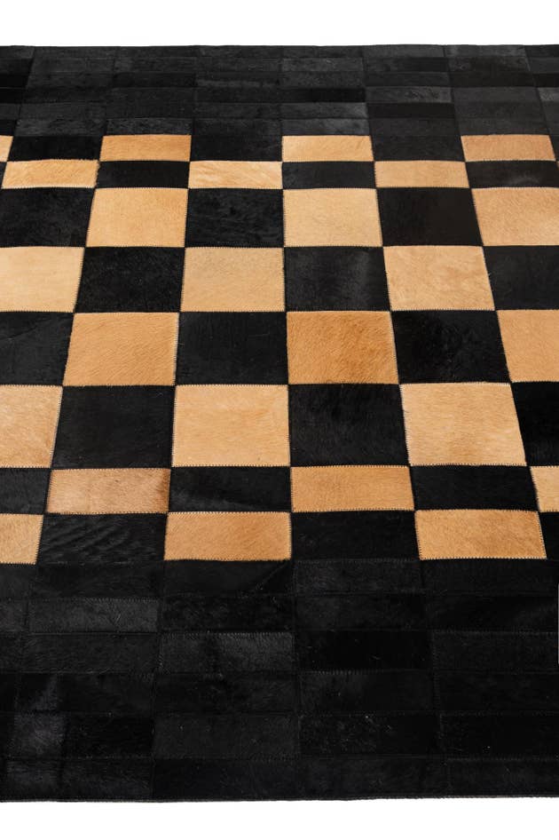 Detail image of 5' 1 x 8' 1 Cowhide - Patchwork Rug