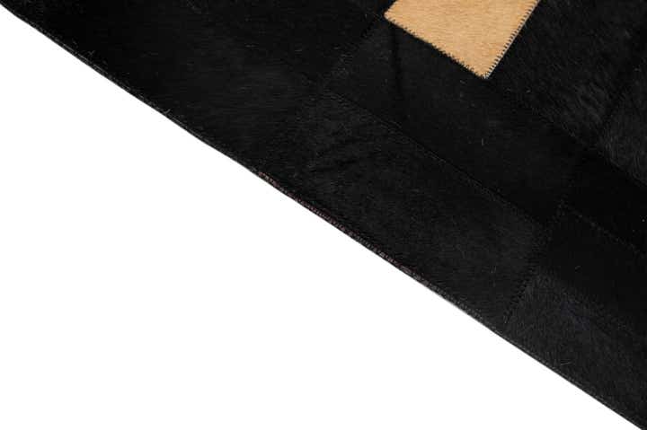 5' 1 x 8' Cowhide - Patchwork Rug