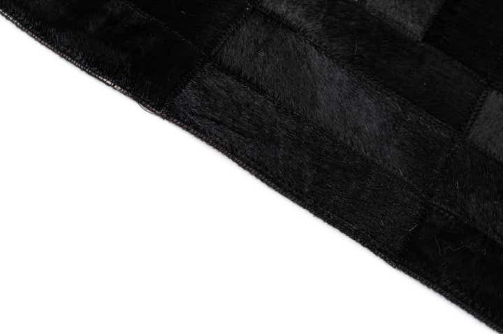 5' 1 x 8' Cowhide - Patchwork Rug