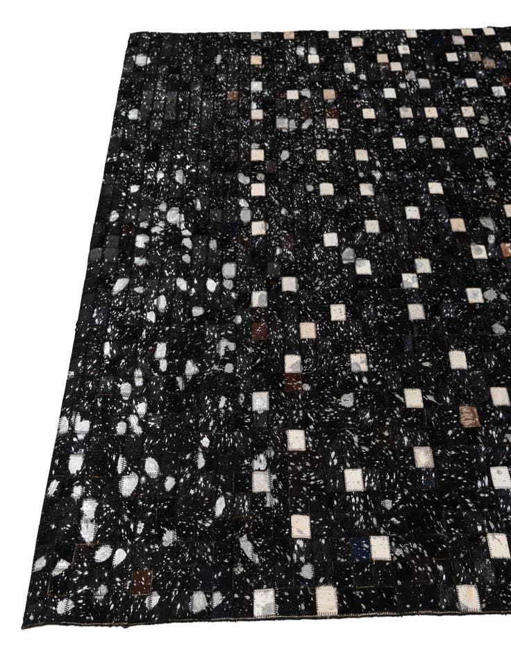Detail image of 5' x 7' 11 Cowhide - Patchwork Rug