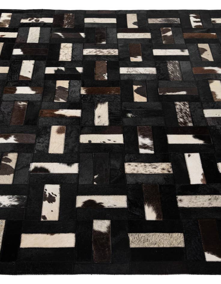 Detail image of 5' 3 x 8' Cowhide - Patchwork Rug