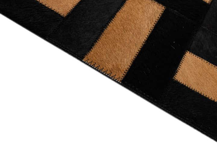 5' 1 x 8' Cowhide - Patchwork Rug