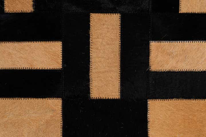5' 1 x 8' Cowhide - Patchwork Rug