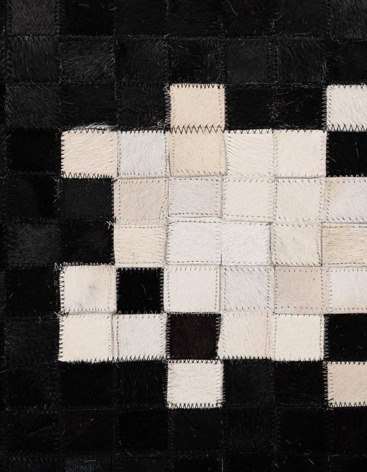 Detail image of 5' x 8' 2 Cowhide - Patchwork Rug