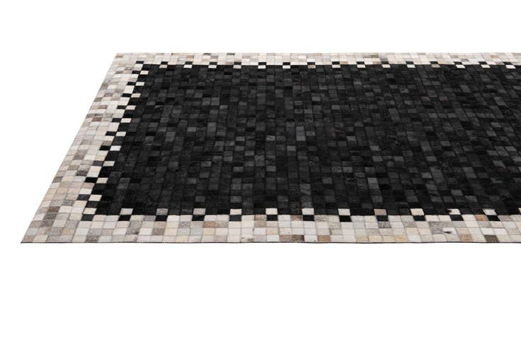 Detail image of 5' x 7' 11 Cowhide - Patchwork Rug