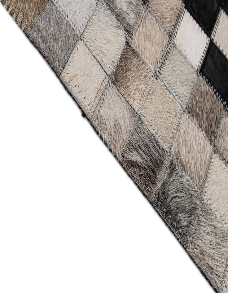 Detail image of 5' 2 x 7' 11 Cowhide - Patchwork Rug