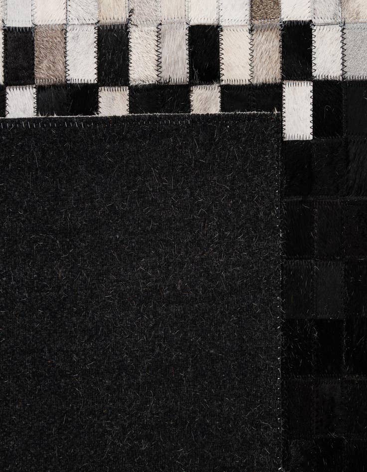 Detail image of 5' 2 x 7' 11 Cowhide - Patchwork Rug