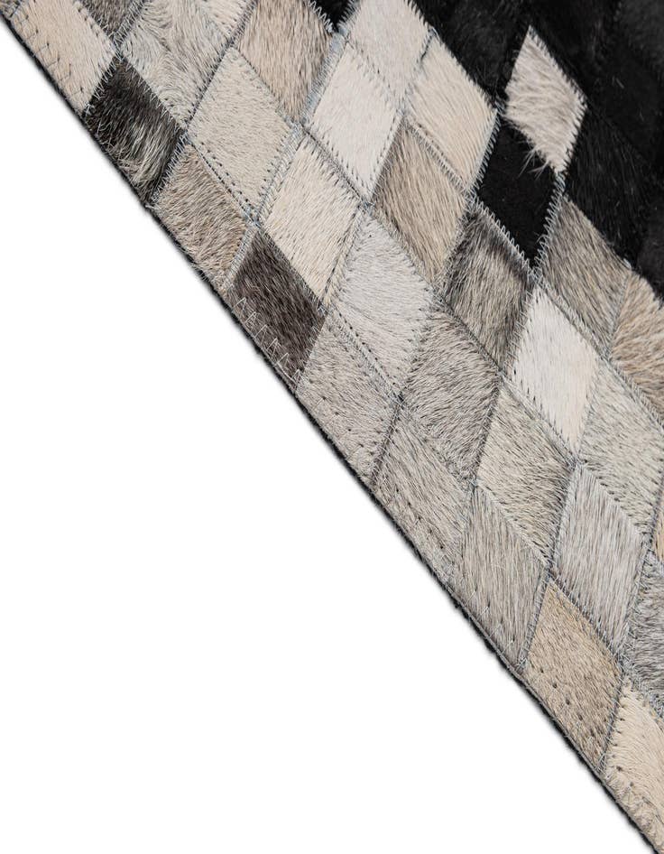 Detail image of 5' 2 x 7' 11 Cowhide - Patchwork Rug