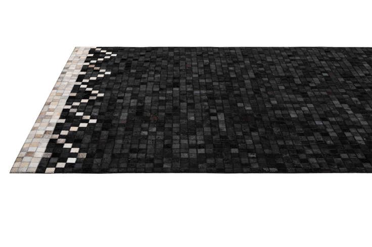 Detail image of 5' x 8' 1 Cowhide - Patchwork Rug