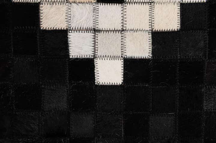 5' 2 x 8' Cowhide - Patchwork Rug
