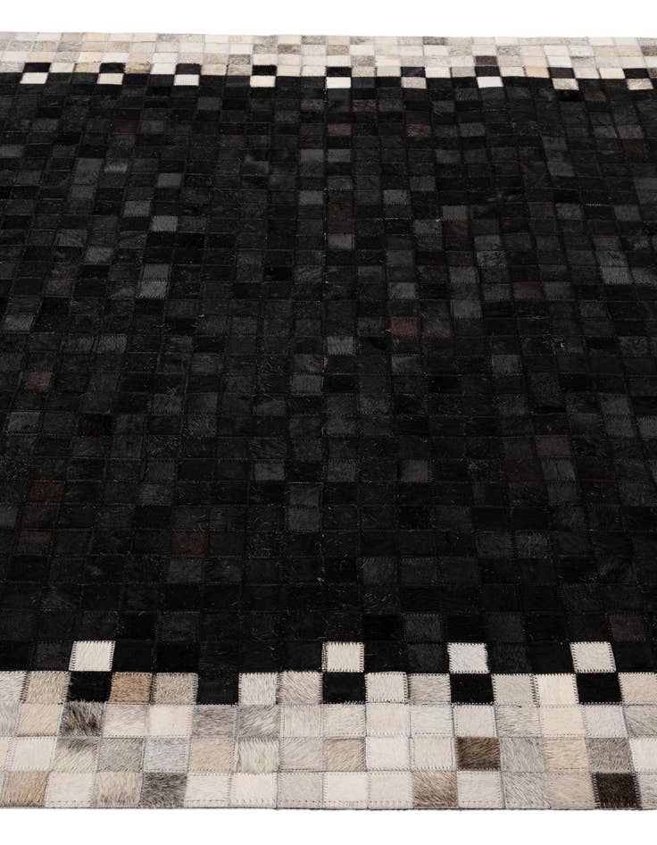 Detail image of 5' 1 x 8' Cowhide - Patchwork Rug