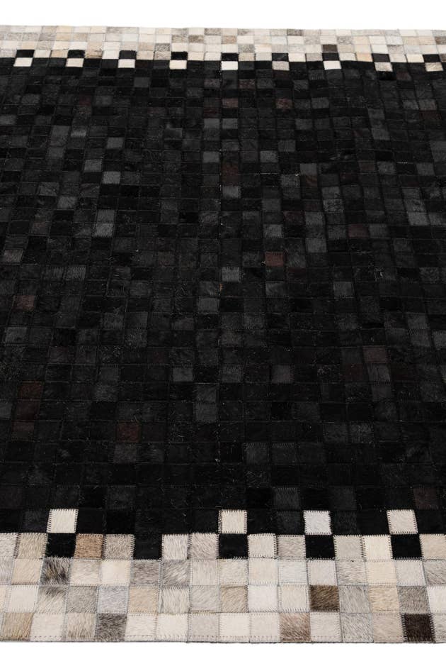 Detail image of 5' 1 x 8' Cowhide - Patchwork Rug