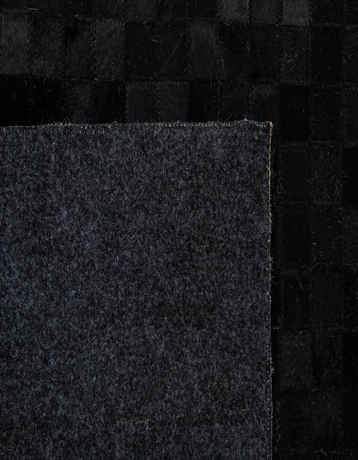 Detail image of 5' 2 x 8' Cowhide - Patchwork Rug