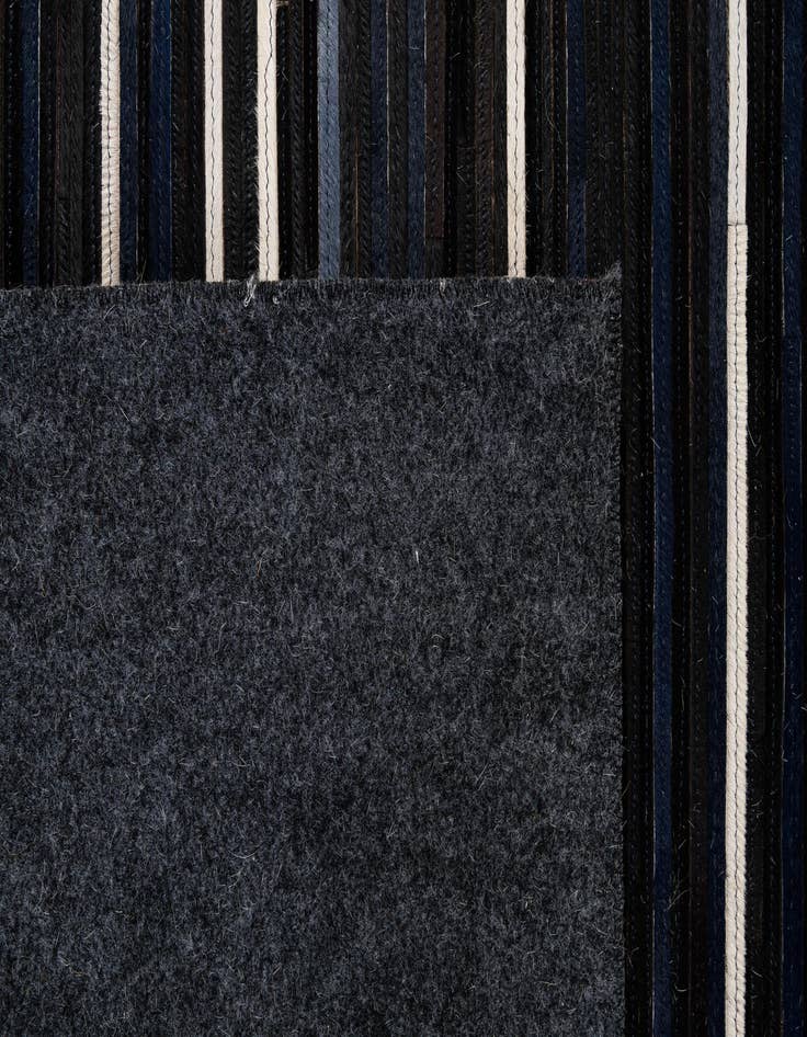 Detail image of 5' 1 x 8' Cowhide - Patchwork Rug