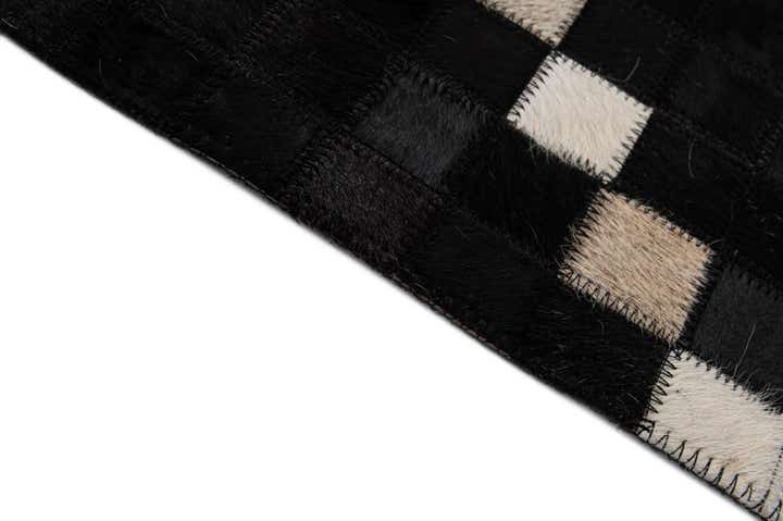 5' 2 x 8' Cowhide - Patchwork Rug