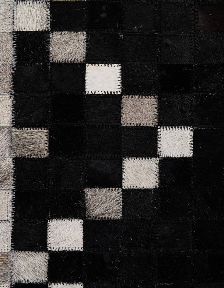 Detail image of 5' 2 x 8' Cowhide - Patchwork Rug