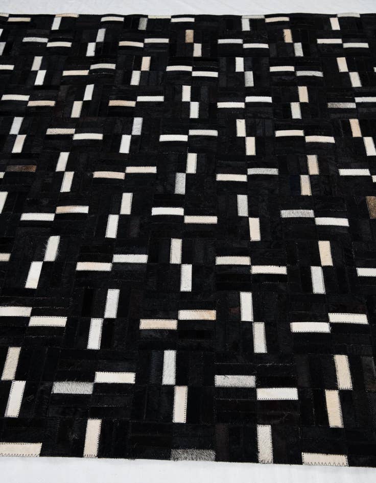 Detail image of 5' 1 x 8' 4 Cowhide Leather Rug