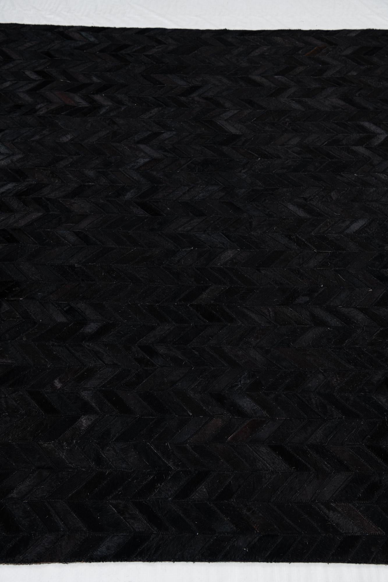 5' 1 x 8' Cowhide Leather Rug