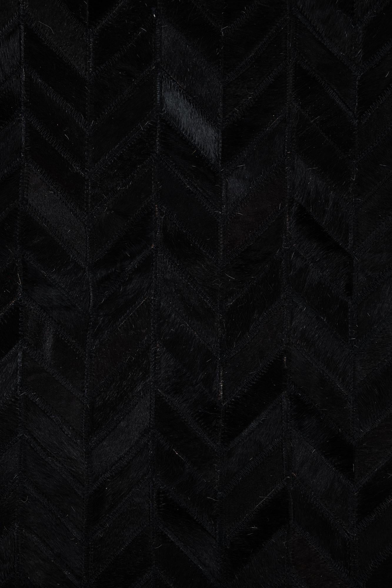 5' 1 x 8' Cowhide Leather Rug