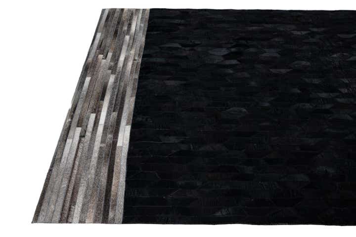 5' x 8' Cowhide Leather Rug