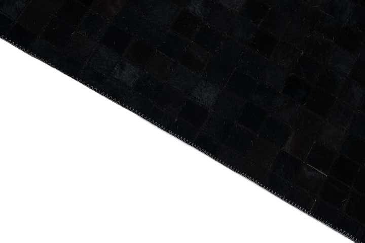 5' x 7' 10 Cowhide Leather Rug