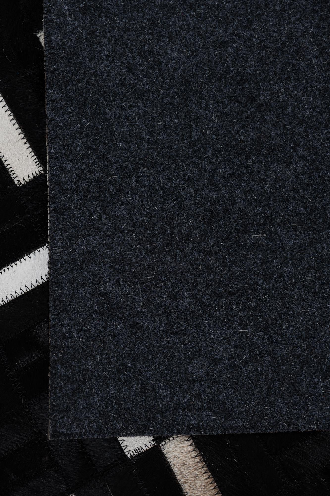 5' x 8' 1 Cowhide Leather Rug