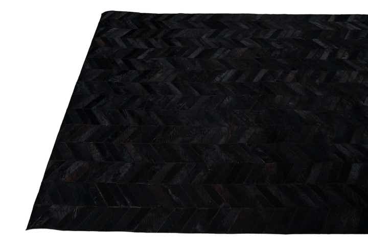 5' 1 x 8' Cowhide Leather Rug