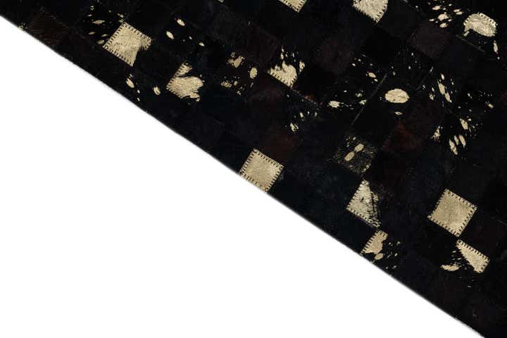 5' 2 x 8' Cowhide Leather Rug