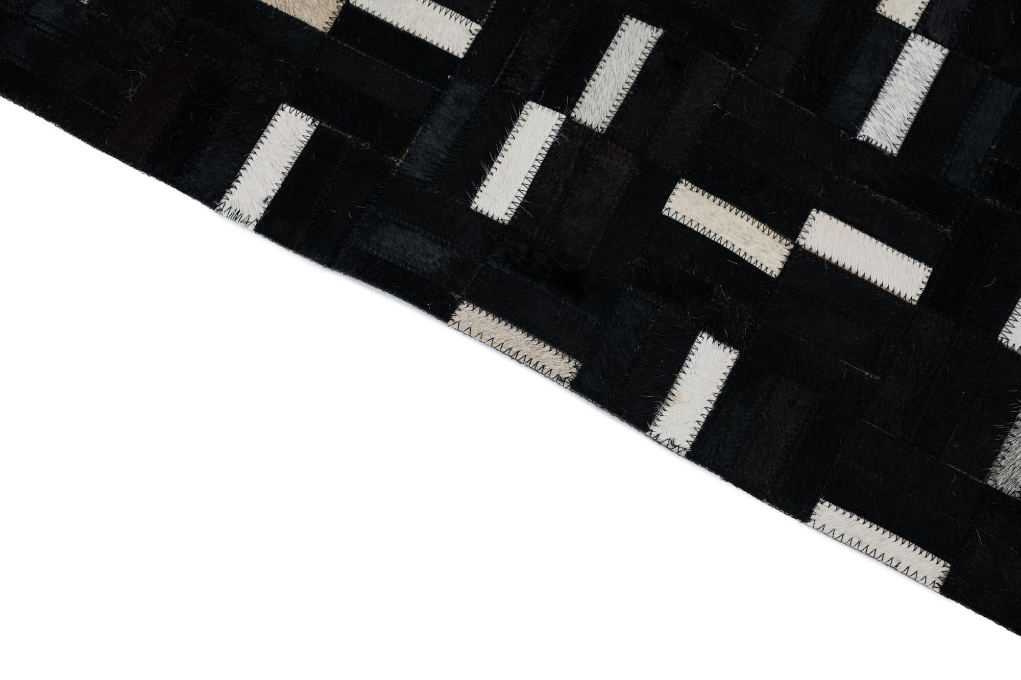 5' x 8' 1 Cowhide Leather Rug