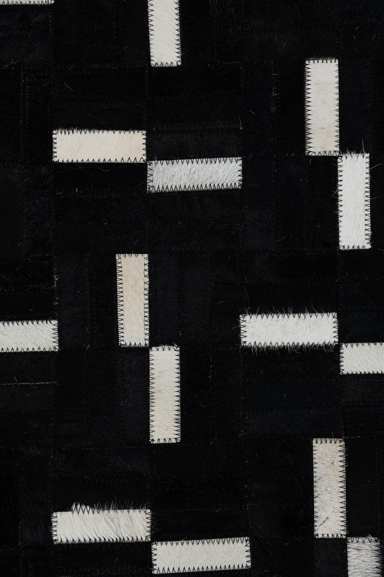 5' x 8' 1 Cowhide Leather Rug