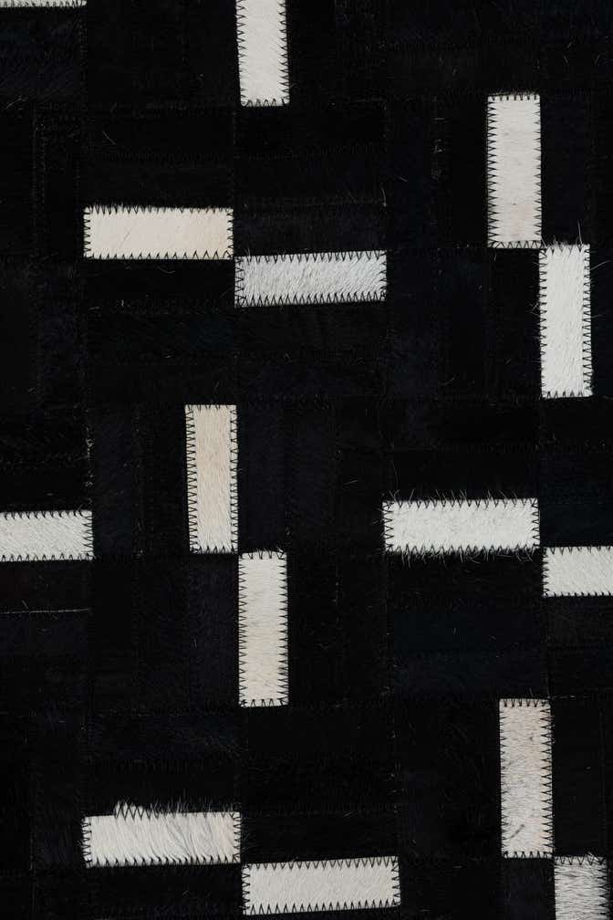 5' x 8' 1 Cowhide Leather Rug