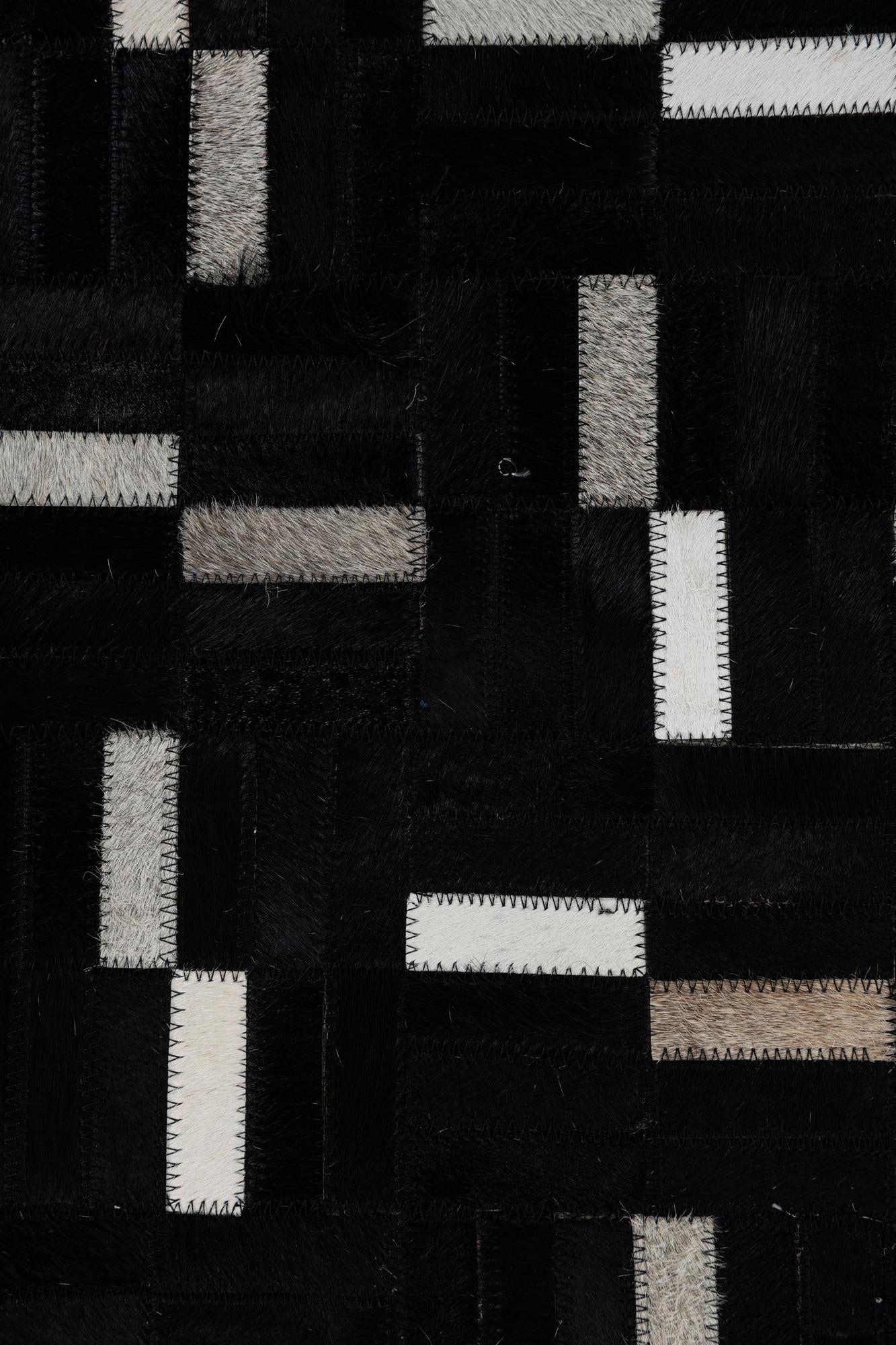 5' x 8' 1 Cowhide Leather Rug