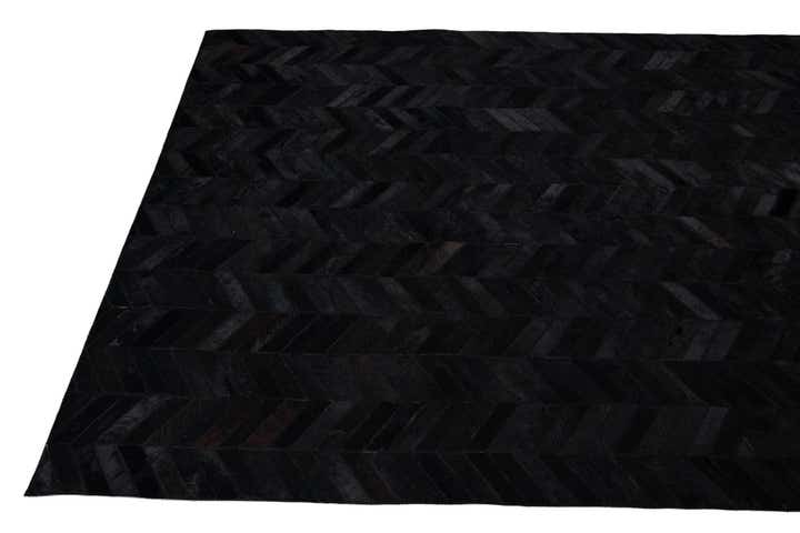 5' 1 x 8' Cowhide Leather Rug