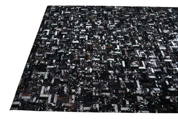 5' x 8' Cowhide Leather Rug