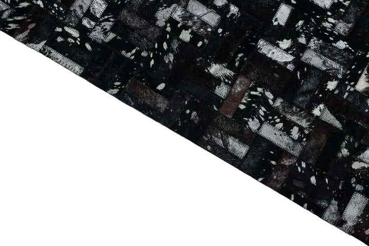 5' x 8' Cowhide Leather Rug