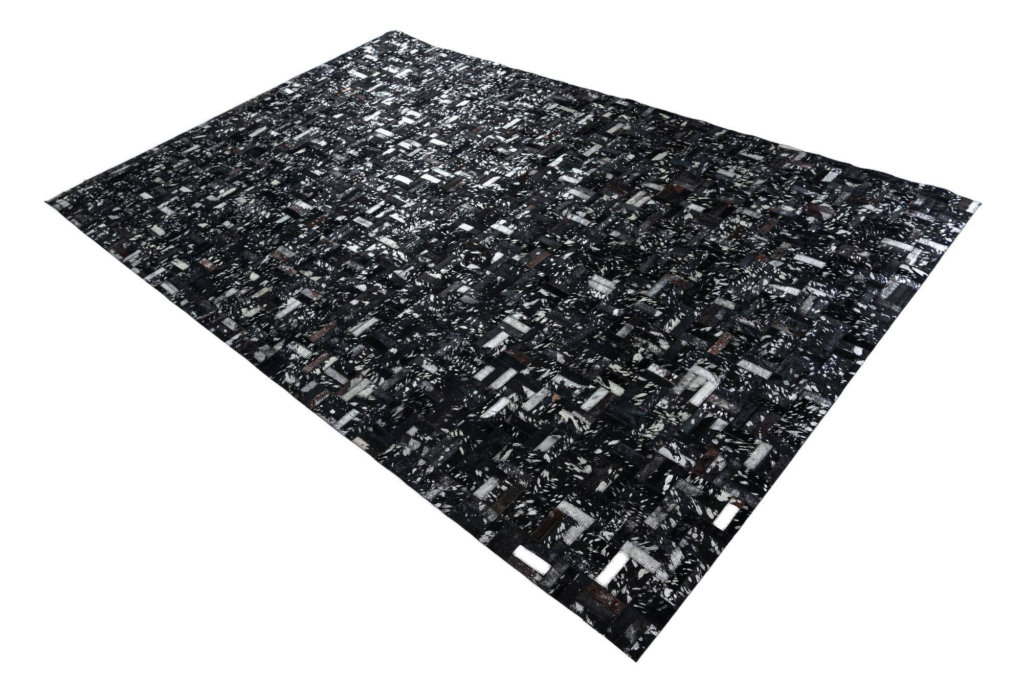 5' 1 x 8' Cowhide Leather Rug