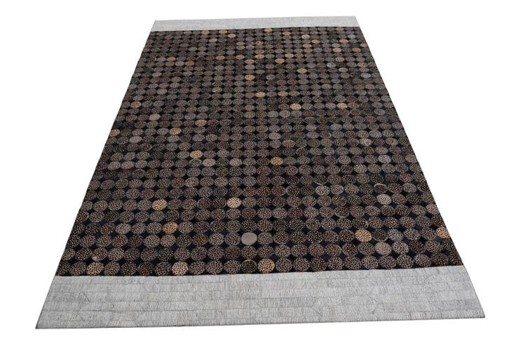 Detailansicht von 150cm x 245cm Cowhide Leather Teppich