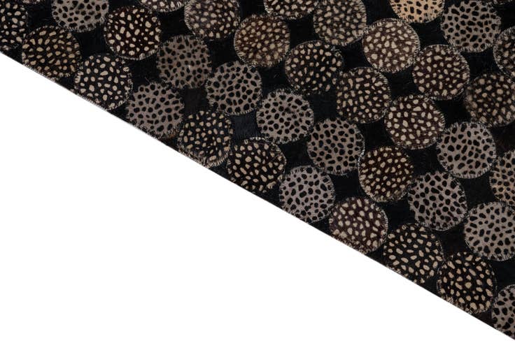 Detailansicht von 150cm x 245cm Cowhide Leather Teppich