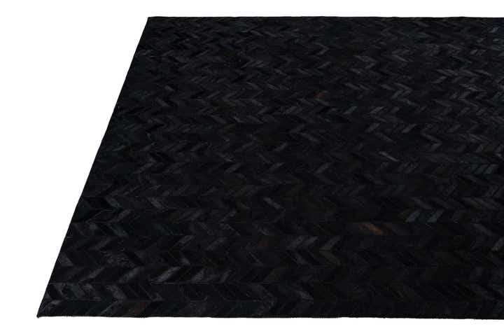 5' 2 x 8' Cowhide Leather Rug