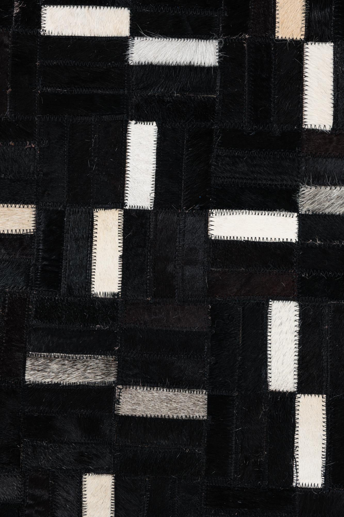 8' 1 x 10' Cowhide Leather Rug