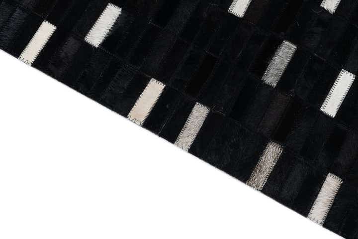5' x 8' 1 Cowhide Leather Rug