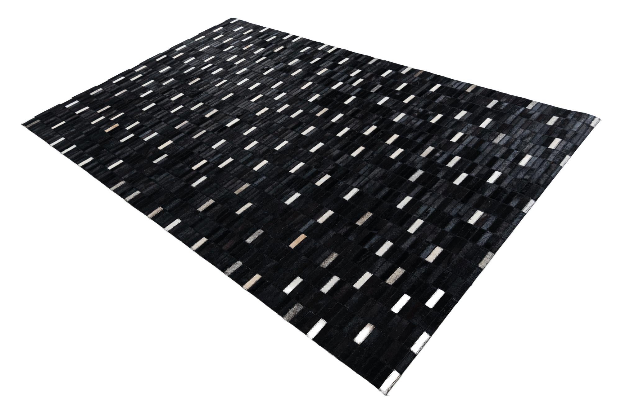 5' x 8' Cowhide Leather Rug
